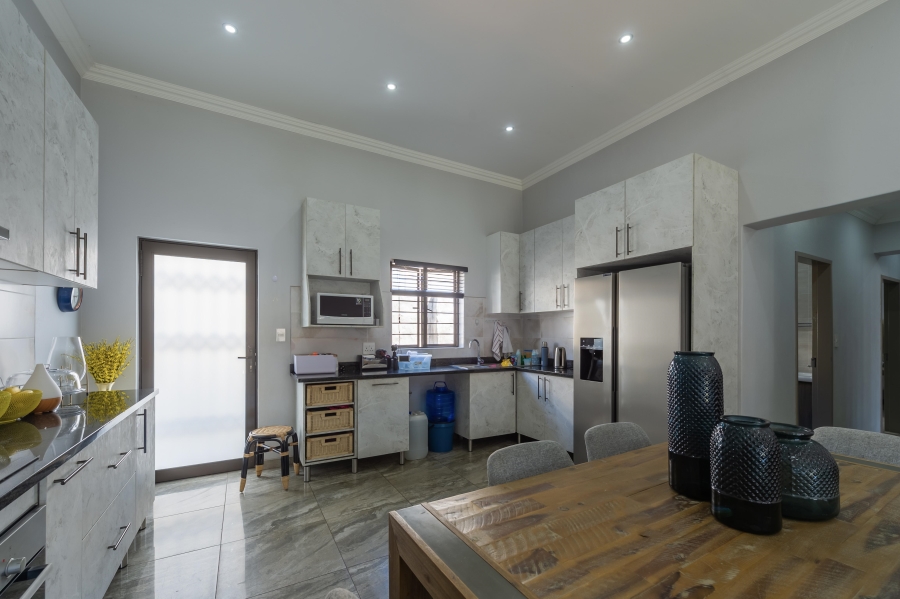 3 Bedroom Property for Sale in Geelhoutpark North West